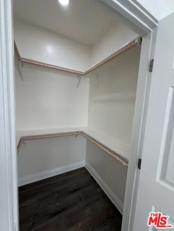 $1,395 | 334 North Heliotrope Drive, Unit 201, Los Angeles, CA 90004