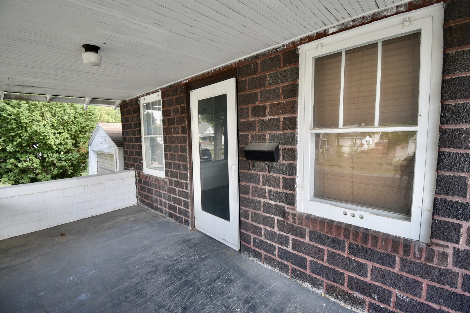 116 North Maple Street Clinton, IL 61727 - Photo 4 of 14 a view of front door of house