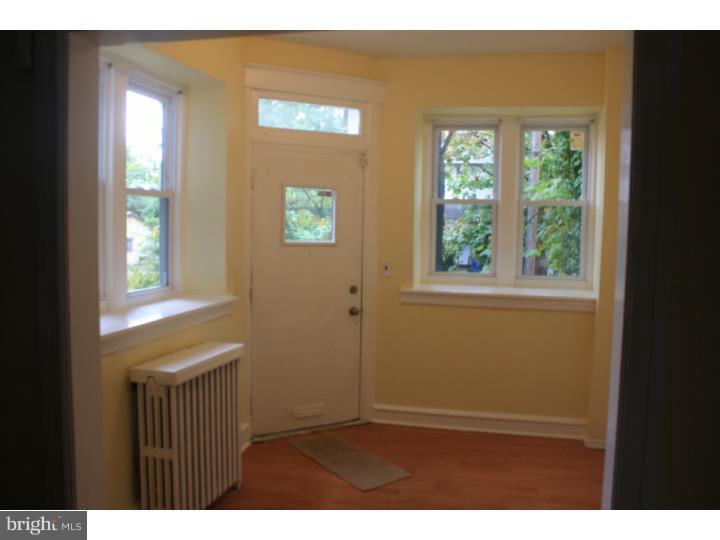 419 Vernon Road Philadelphia, PA 19119 - Photo 3 of 20 Foyer