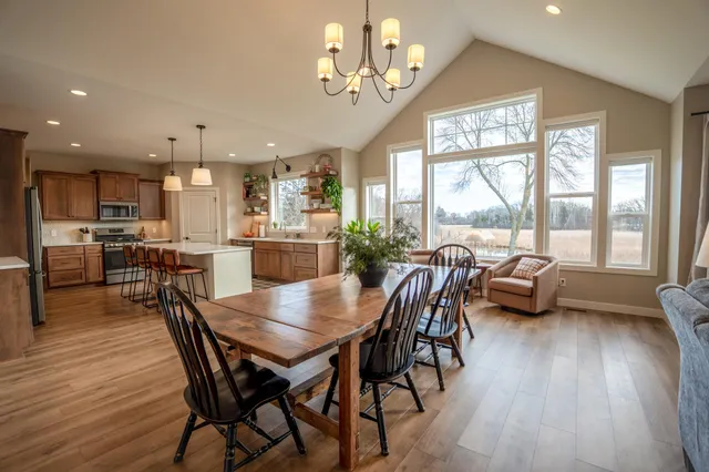 $849,000 | 131 Pine Street Northwest, New London, MN 56273