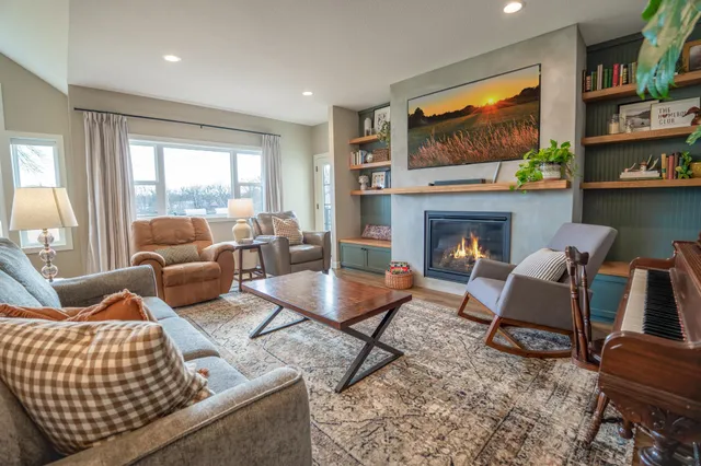 $849,000 | 131 Pine Street Northwest, New London, MN 56273