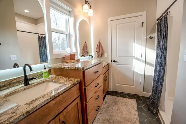 $849,000 | 131 Pine Street Northwest, New London, MN 56273