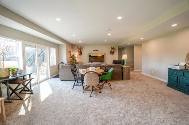 $849,000 | 131 Pine Street Northwest, New London, MN 56273