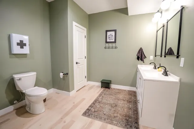 $849,000 | 131 Pine Street Northwest, New London, MN 56273