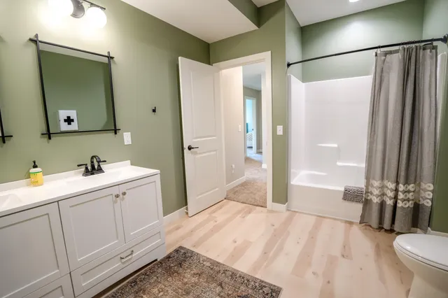 $849,000 | 131 Pine Street Northwest, New London, MN 56273