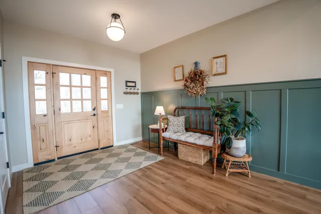 $849,000 | 131 Pine Street Northwest, New London, MN 56273