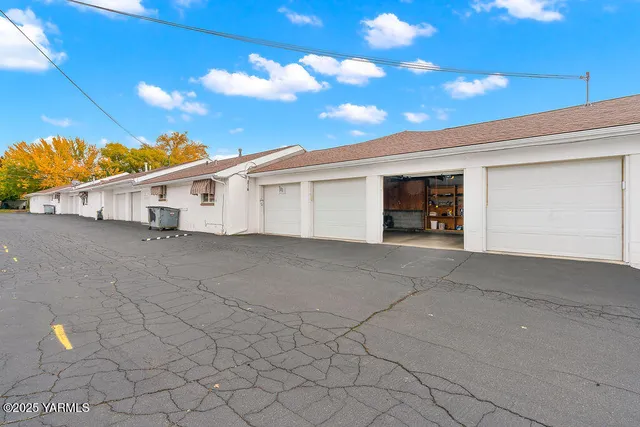a view of a house with a garage