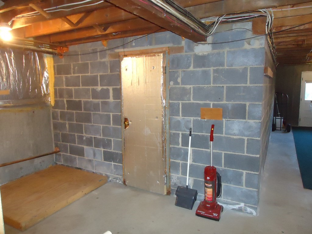 182 Manning Street Hudson, MA 01749 - Photo 17 of 24 Gallery Image 17