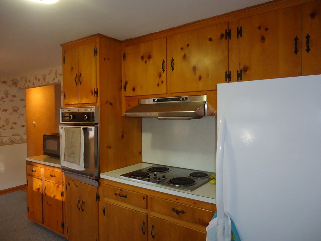 182 Manning Street Hudson, MA 01749 - Photo 7 of 24 Gallery Image 7