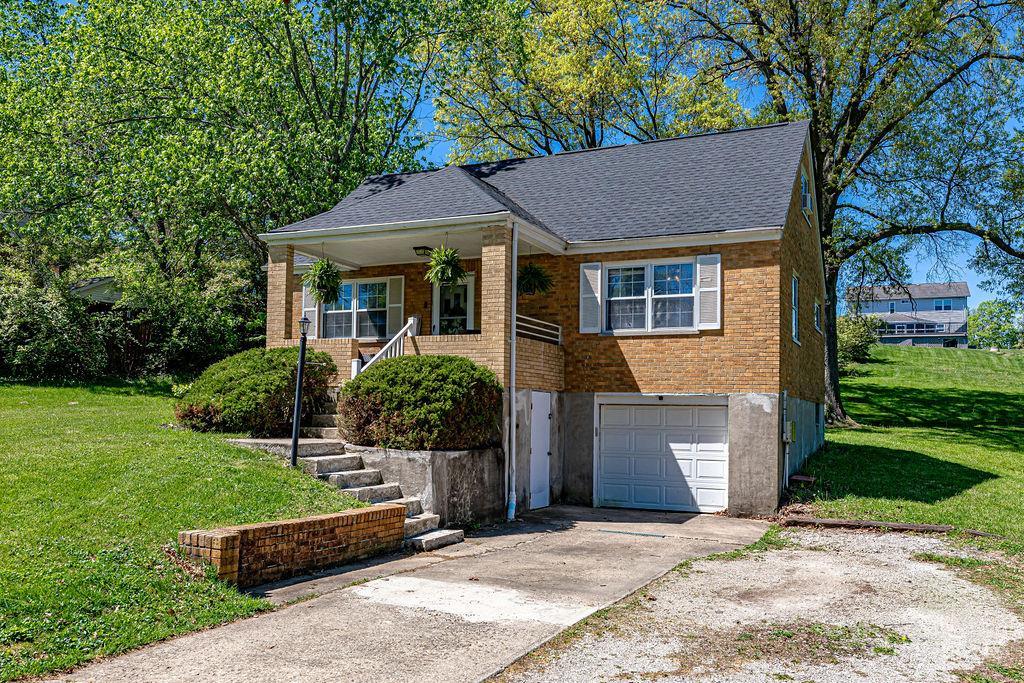 4715 Ebenezer Road Cincinnati, OH 45248 - Photo 3 of 43