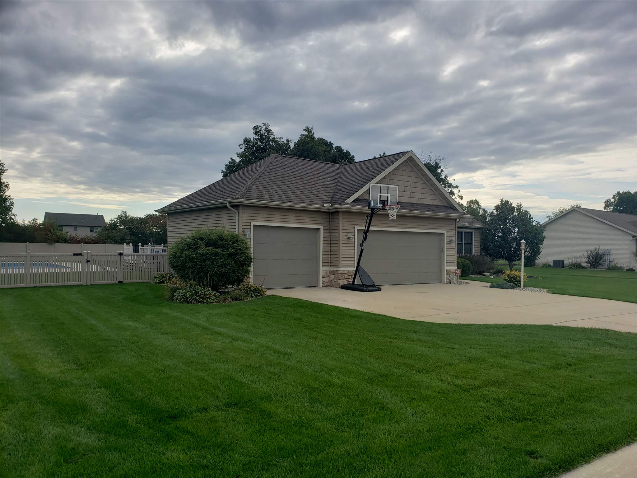 58086 Prairie Ridge Road Goshen, IN 46528 - Photo 4 of 28 Gallery Image 4