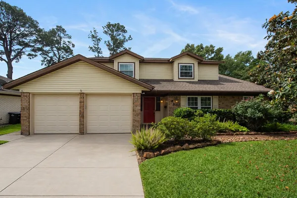 $325,000 | 14510 Foxford Way, Houston, TX 77015
