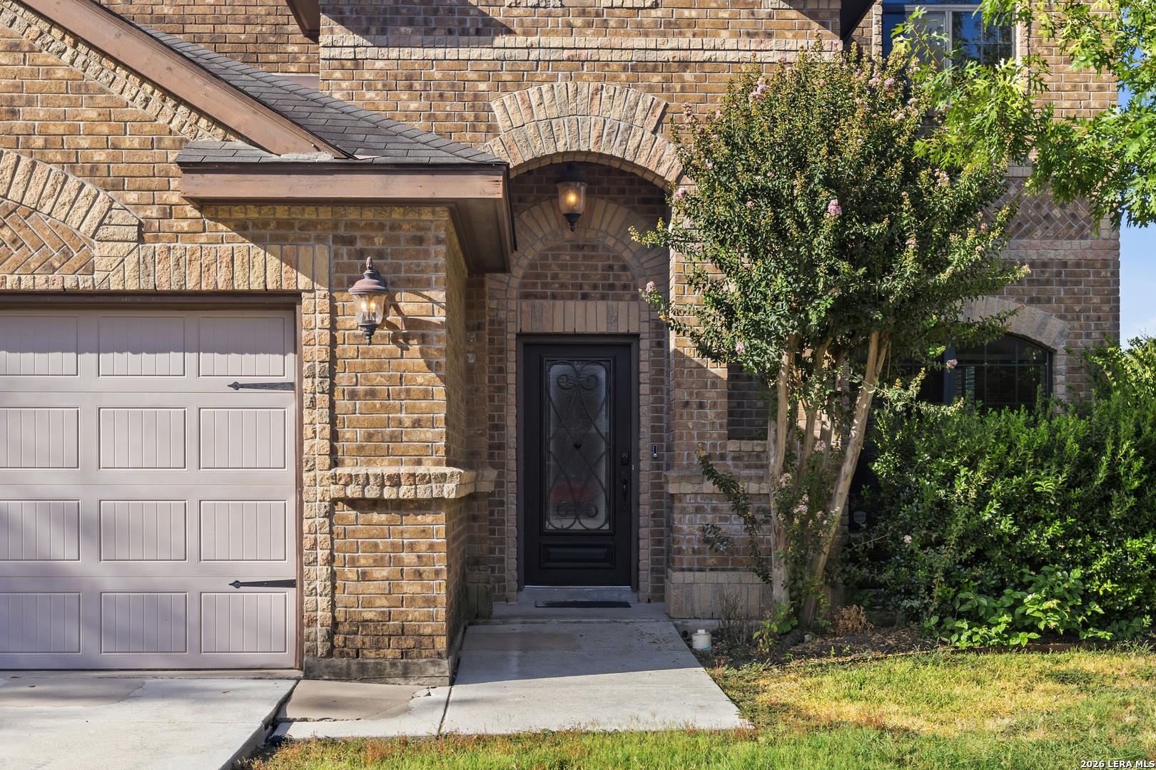 9814 Rostock Lane Helotes, TX 78023 - Photo 2 of 34 Gallery Image 2