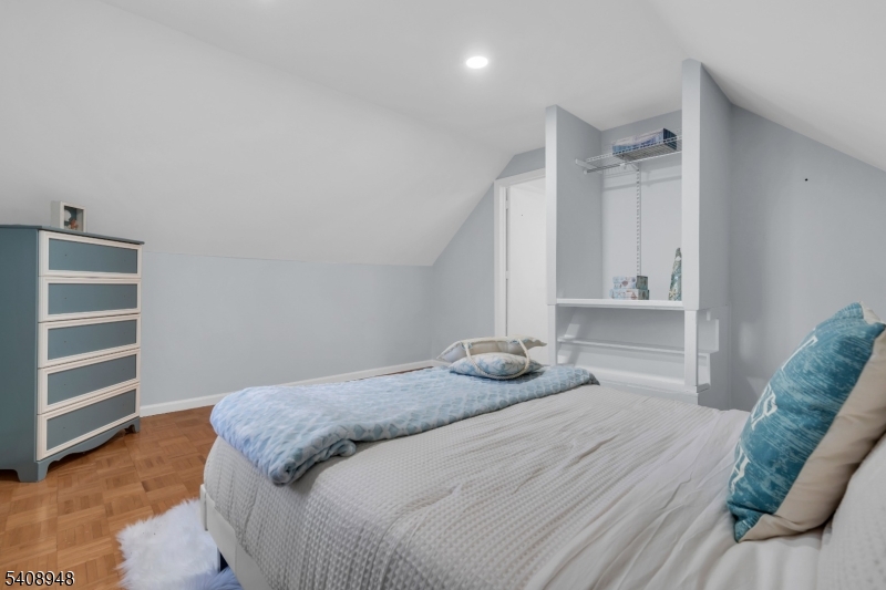 37 Schmitt Road West Orange, NJ 07052 - Photo 15 of 33