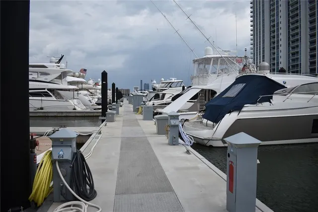 $435,000 | 17211 Biscayne Boulevard, Unit 64, North Miami Beach, FL 33160