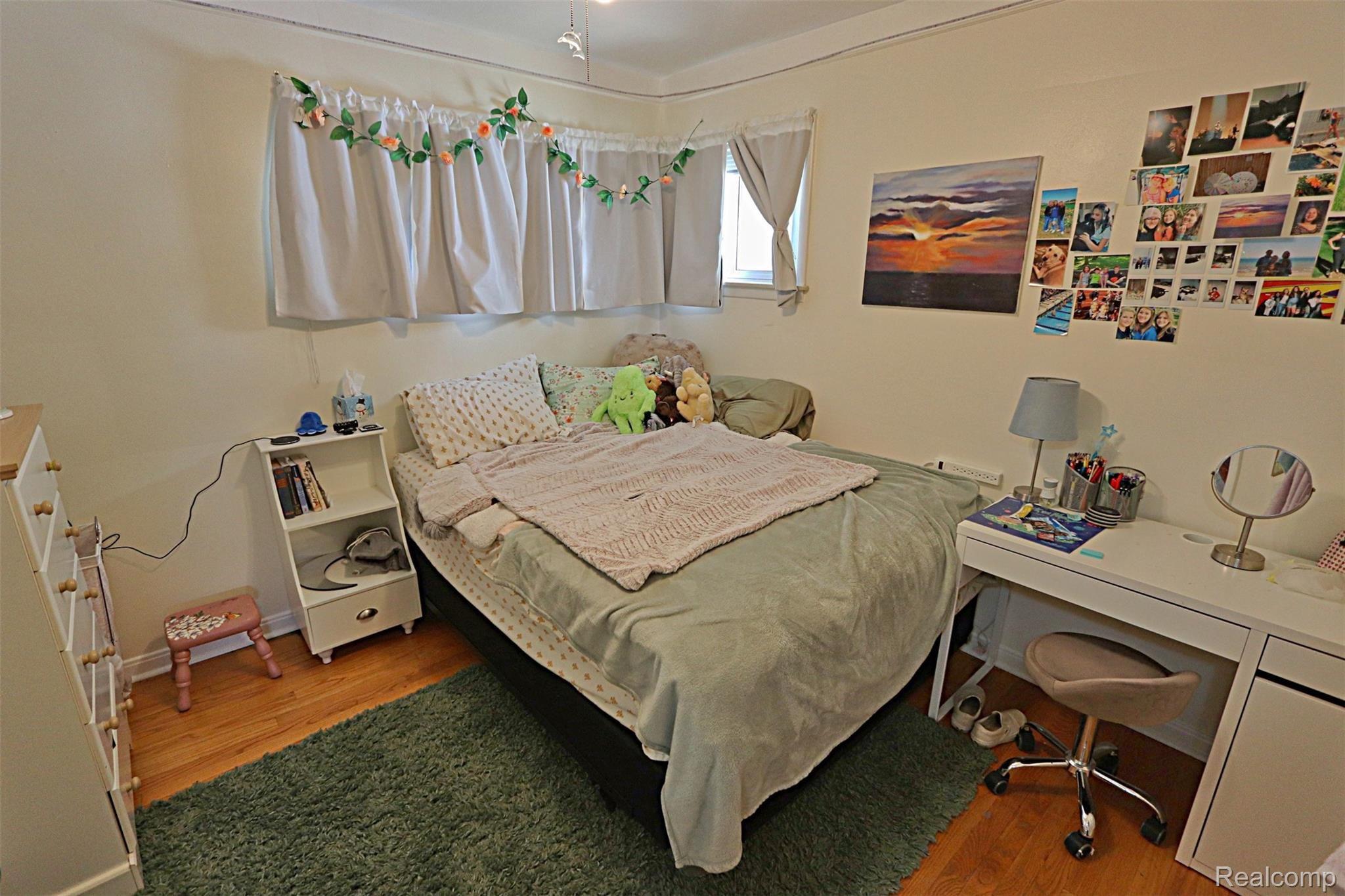 17529 Smith Street Riverview, MI 48193 - Photo 24 of 37 IMG_8239_InPixio.jpg