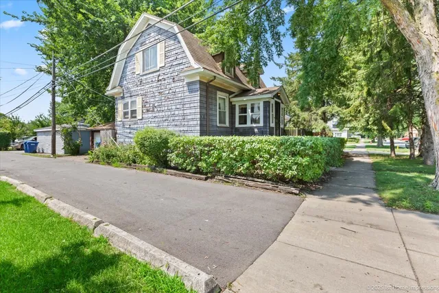 $114,900 | 13346 Irving Avenue, Blue Island, IL 60406