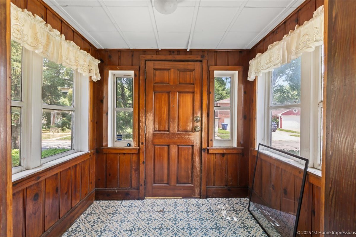 13346 Irving Avenue Blue Island, IL 60406 - Photo 3 of 22