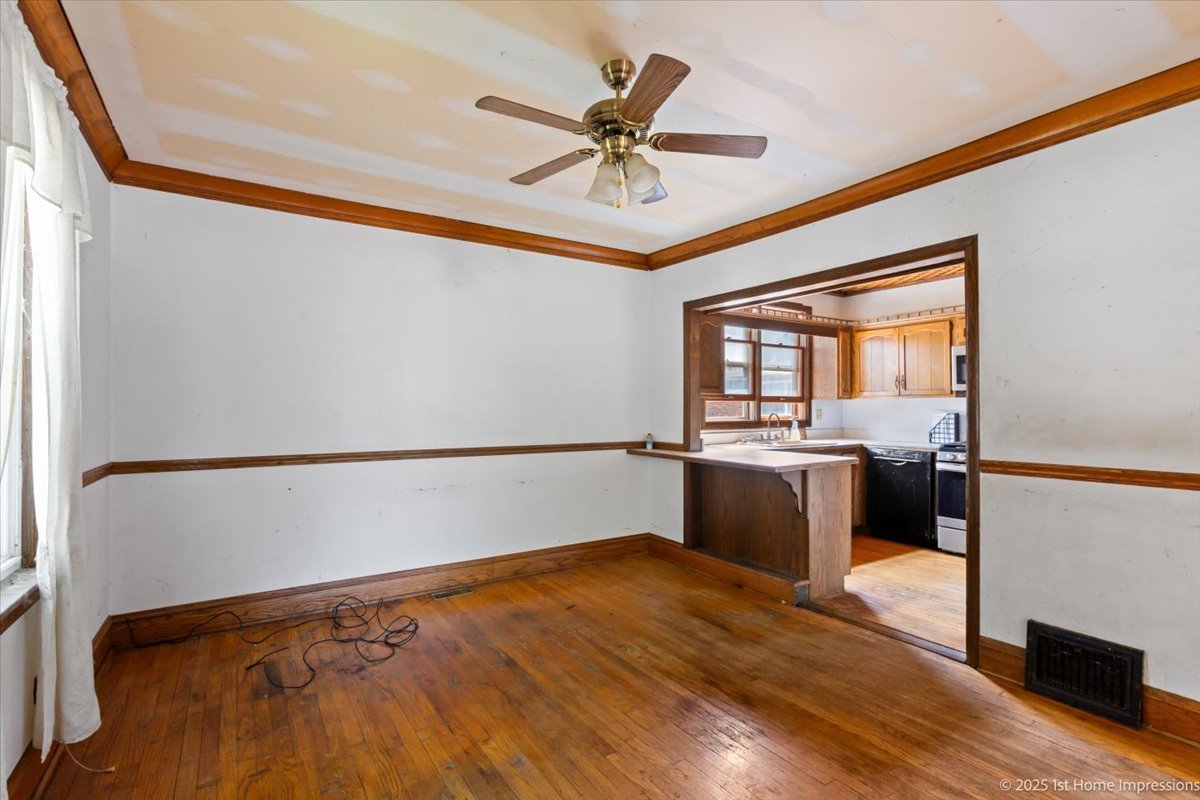 13346 Irving Avenue Blue Island, IL 60406 - Photo 5 of 22