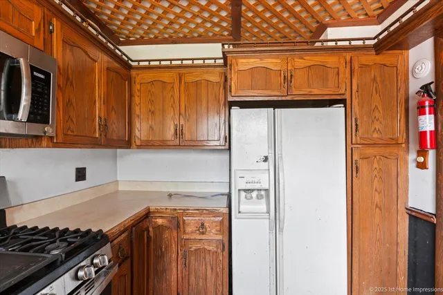 $114,900 | 13346 Irving Avenue, Blue Island, IL 60406