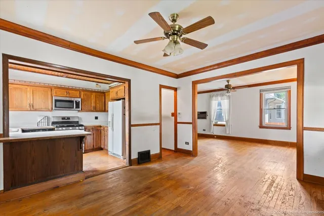 $114,900 | 13346 Irving Avenue, Blue Island, IL 60406