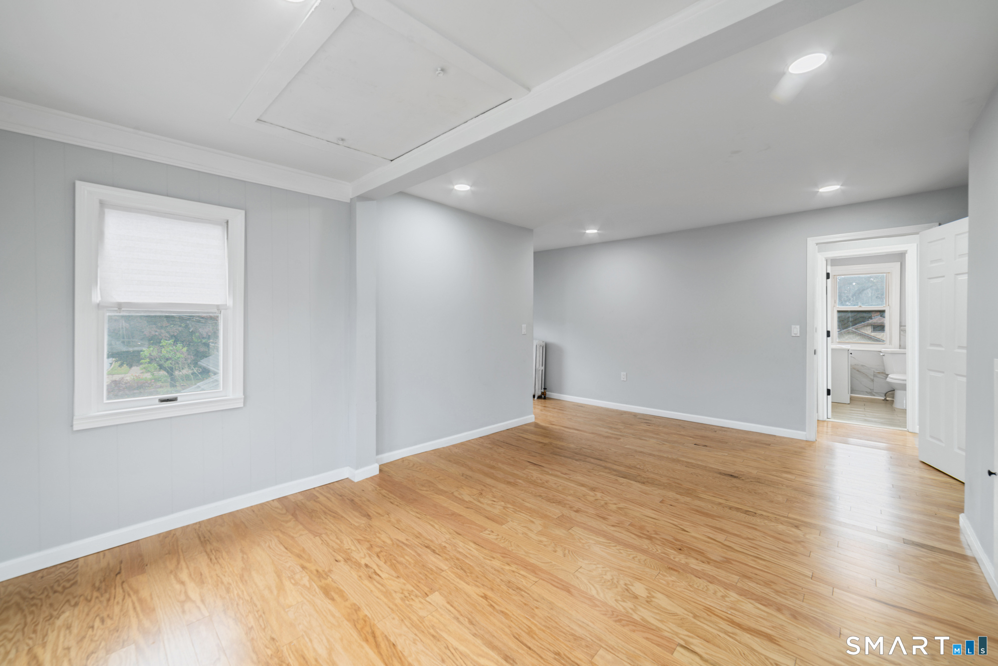 662 Milford Point Road Milford, CT 06460 - Photo 10 of 26