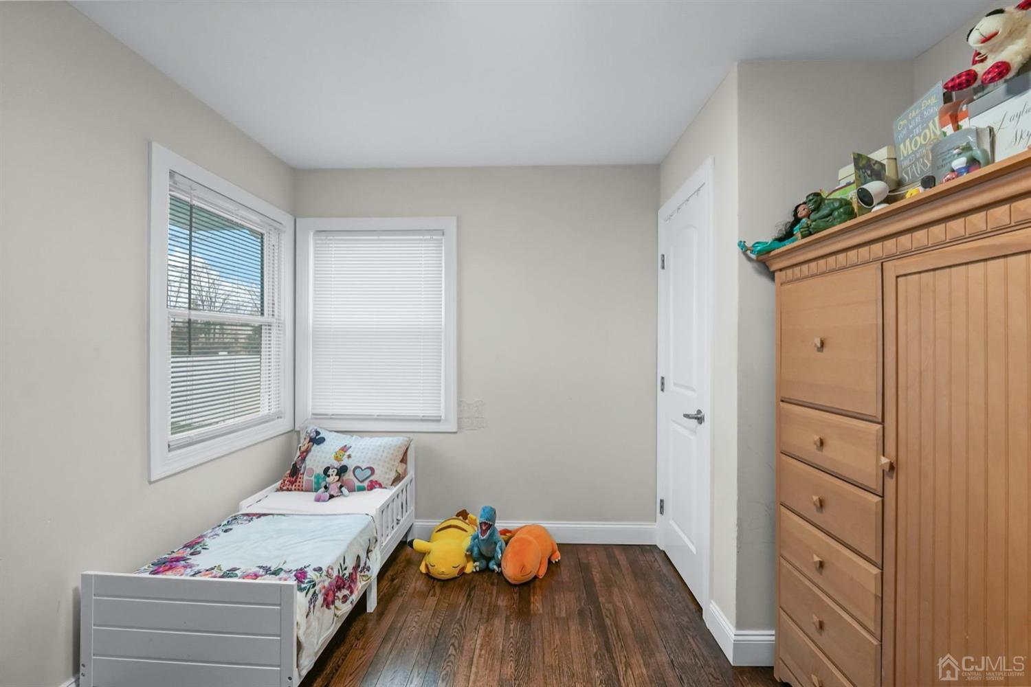21 Burnham Road East Brunswick, NJ 08816 - Photo 13 of 18 Gallery Image 13
