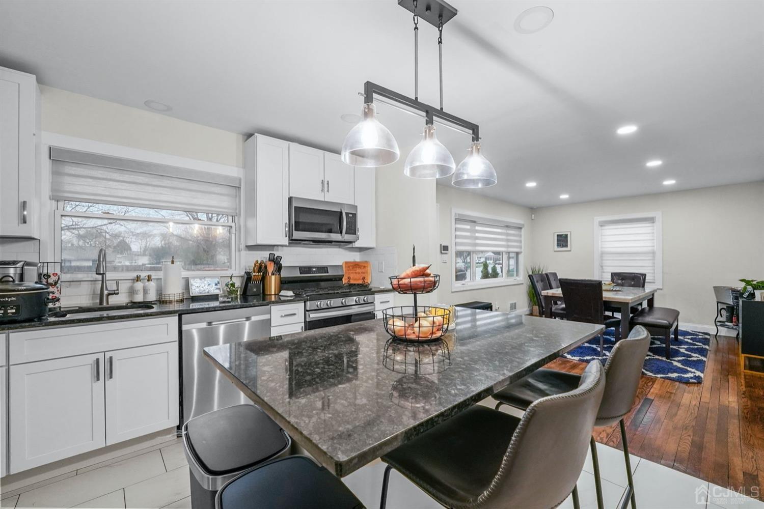 21 Burnham Road East Brunswick, NJ 08816 - Photo 7 of 18 Gallery Image 7