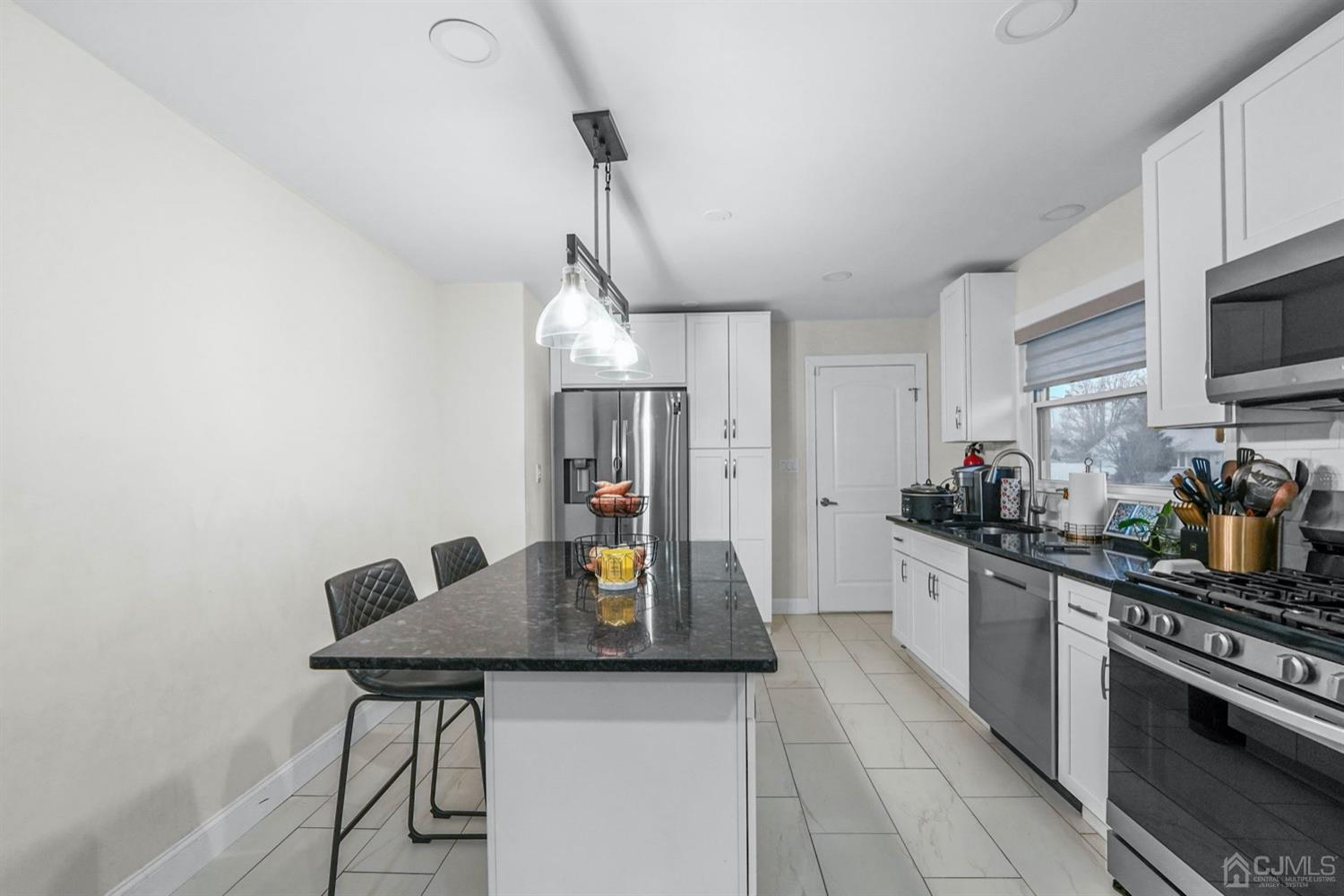 21 Burnham Road East Brunswick, NJ 08816 - Photo 9 of 18 Gallery Image 9