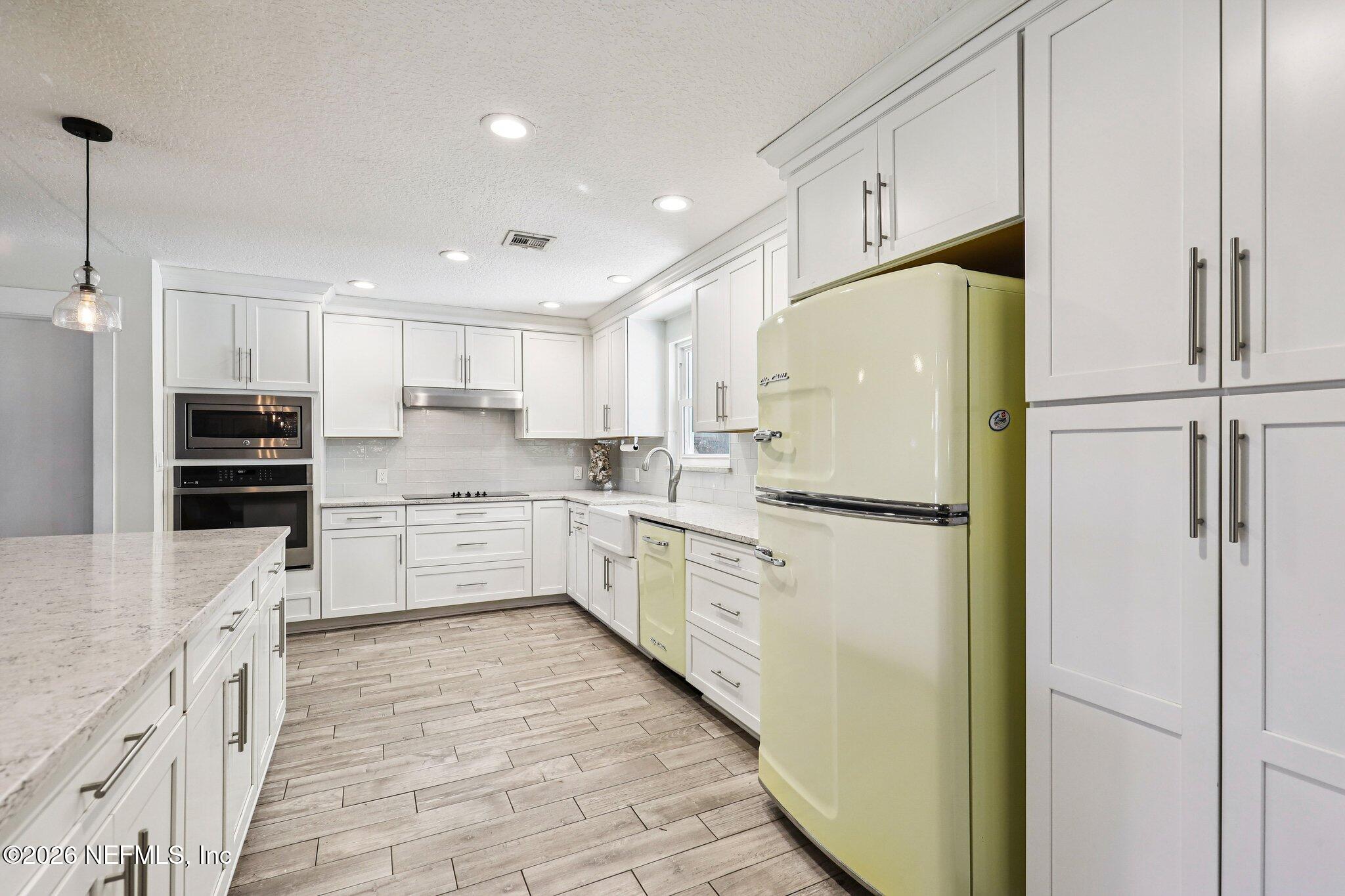 1911 Tanglewood Road Jacksonville Beach, FL 32250 - Photo 13 of 48 Kitchen