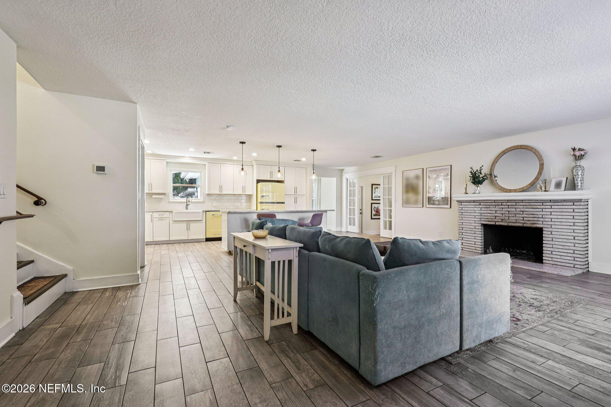 1911 Tanglewood Road Jacksonville Beach, FL 32250 - Photo 7 of 48 Living Room