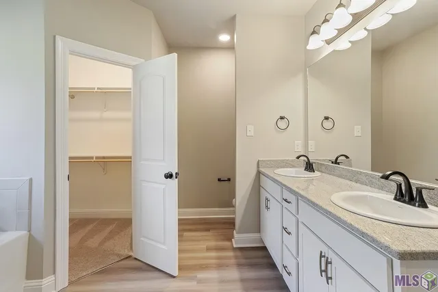 $1,900 | 23137 Antler Lake Drive, Denham Springs, LA 70726