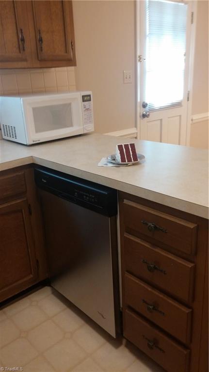 4835 Tower Road, Unit D Greensboro, NC 27410 - Photo 19 of 30 Gallery Image 19