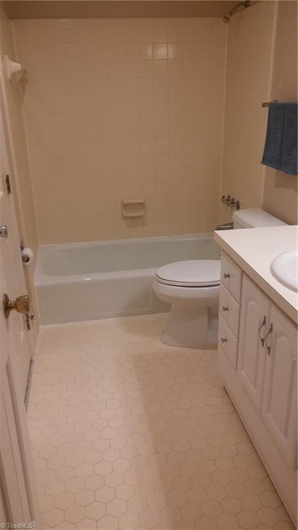 4835 Tower Road, Unit D Greensboro, NC 27410 - Photo 26 of 30 Gallery Image 26