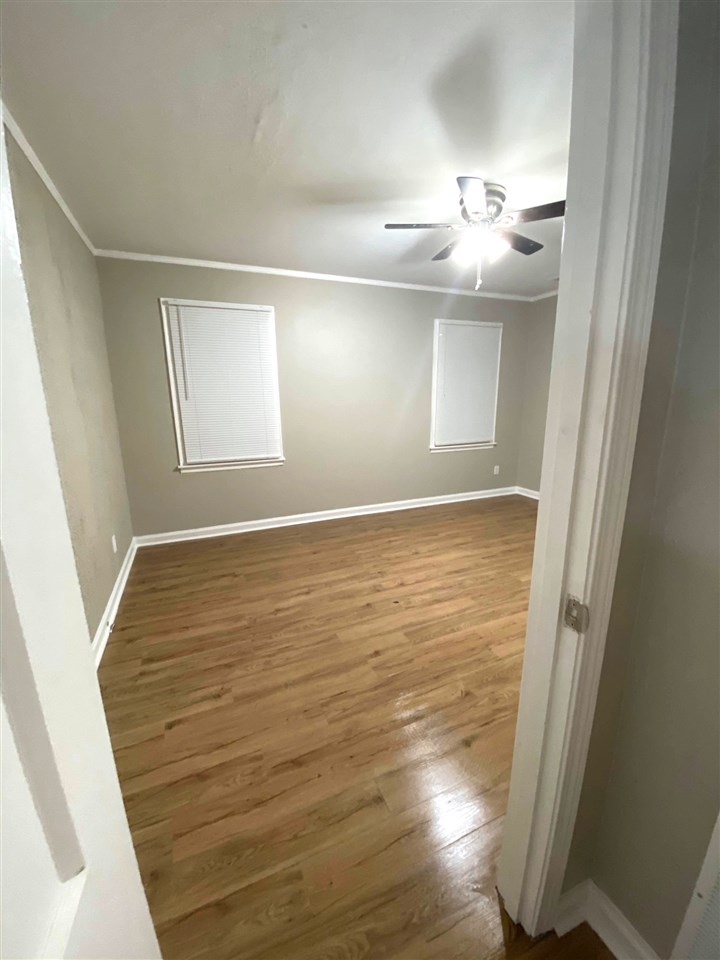 4469 Garnett Road Memphis, TN 38117 - Photo 11 of 15