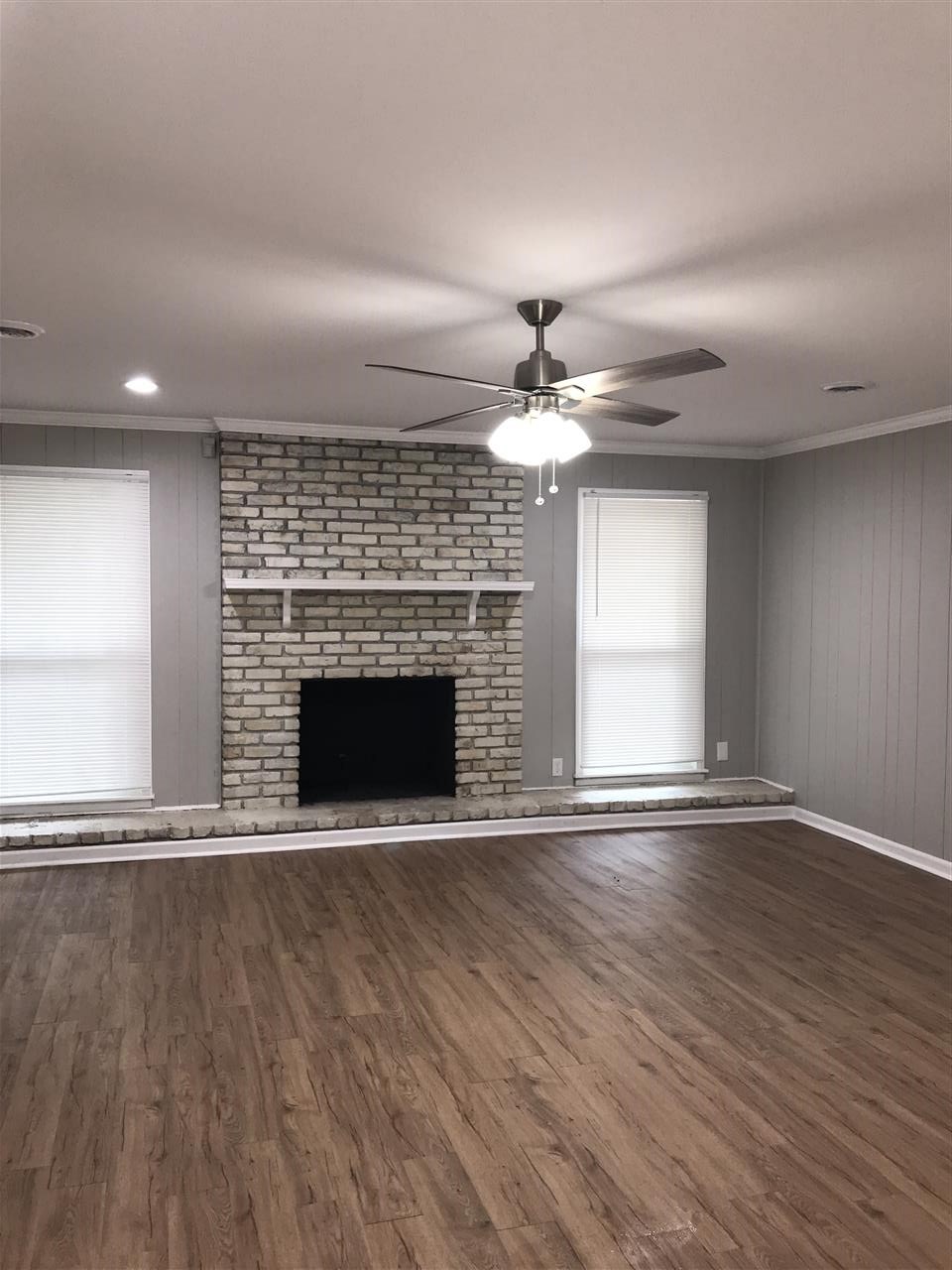 4469 Garnett Road Memphis, TN 38117 - Photo 3 of 15