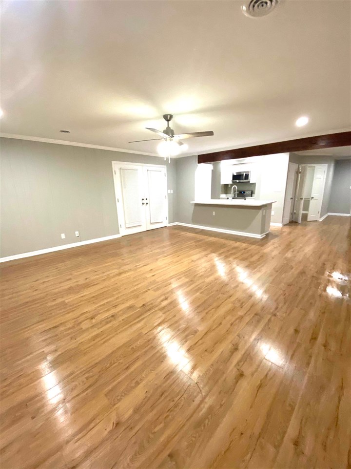 4469 Garnett Road Memphis, TN 38117 - Photo 8 of 15