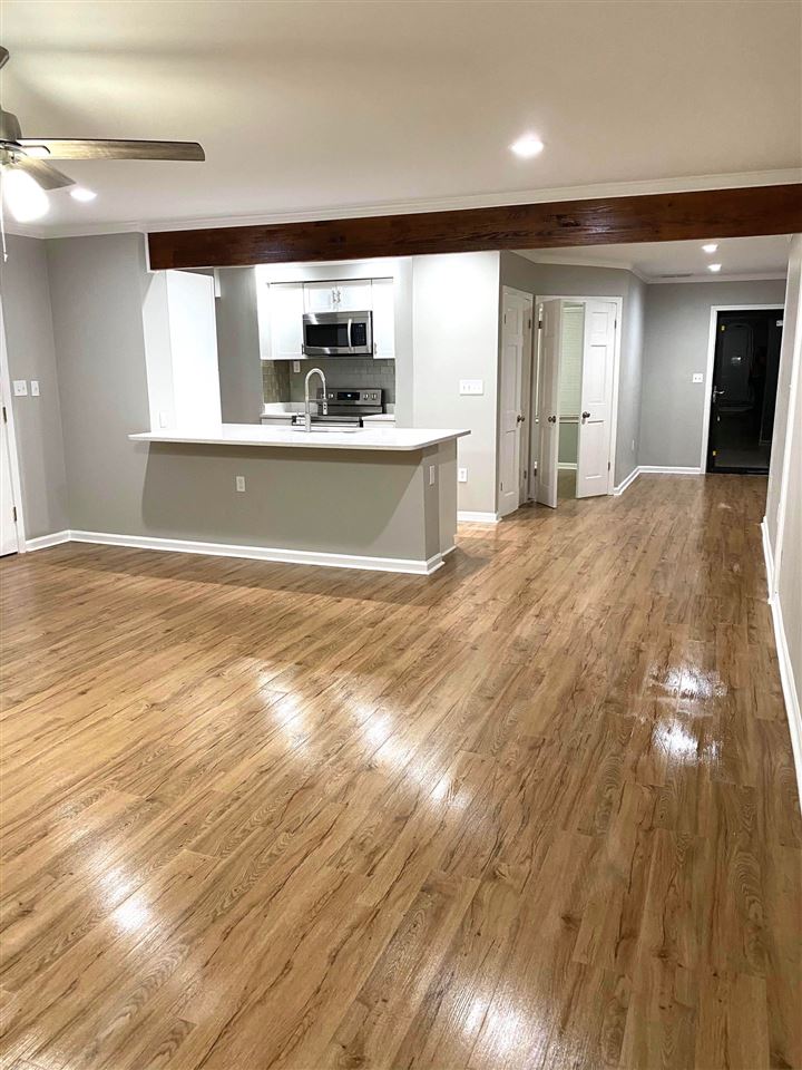 4469 Garnett Road Memphis, TN 38117 - Photo 9 of 15