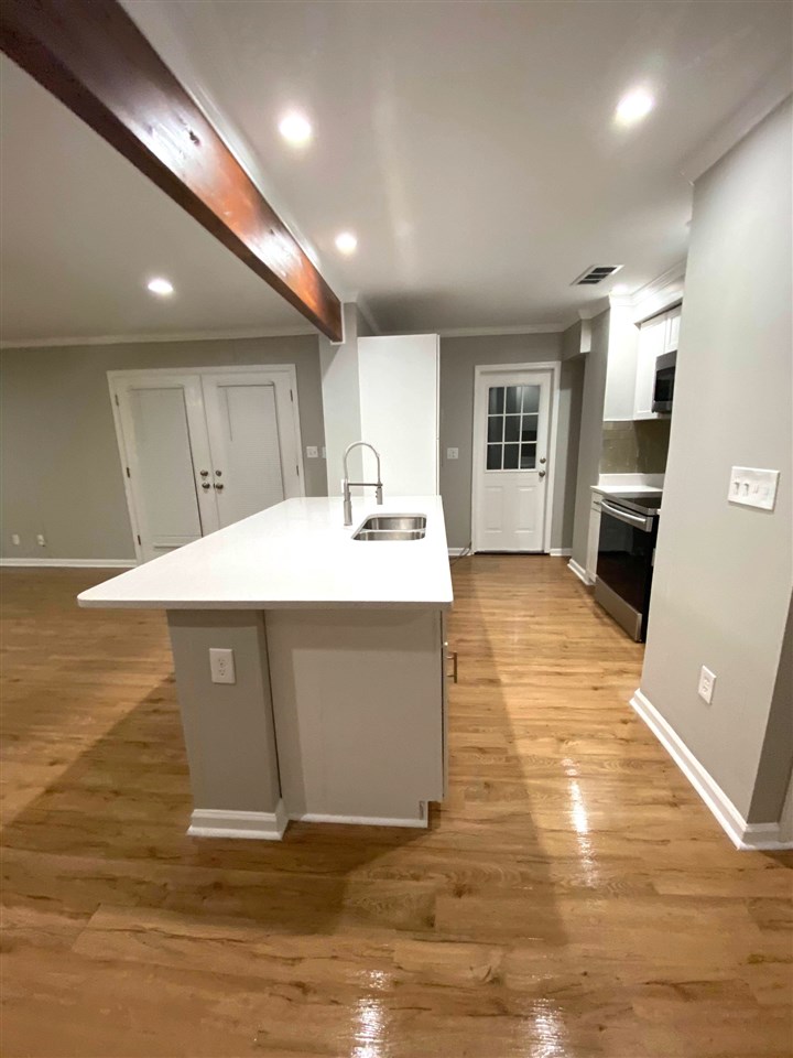 4469 Garnett Road Memphis, TN 38117 - Photo 10 of 15
