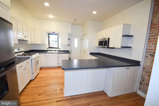 $2,300 | 3606 Hudson Street, Baltimore, MD 21224