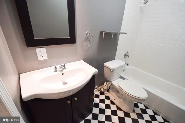 $2,300 | 3606 Hudson Street, Baltimore, MD 21224