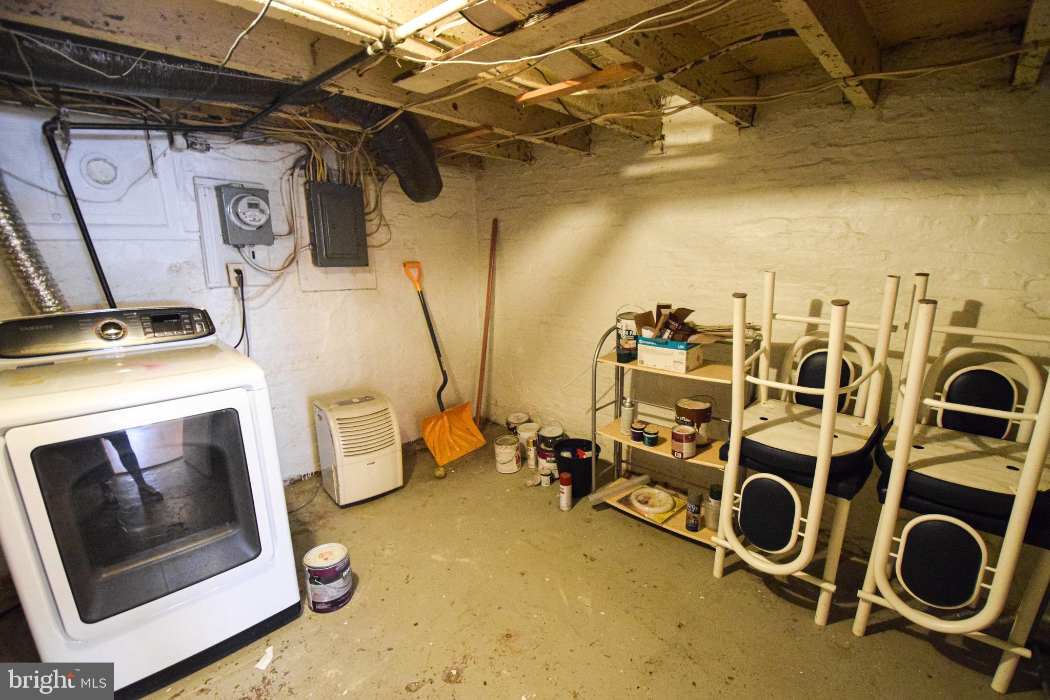 3606 Hudson Street Baltimore, MD 21224 - Photo 44 of 52 a utility room with dryer and washer