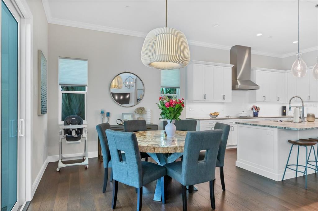 1614 Bay Road Sarasota, FL 34231 - Photo 18 of 51 Gallery Image 18