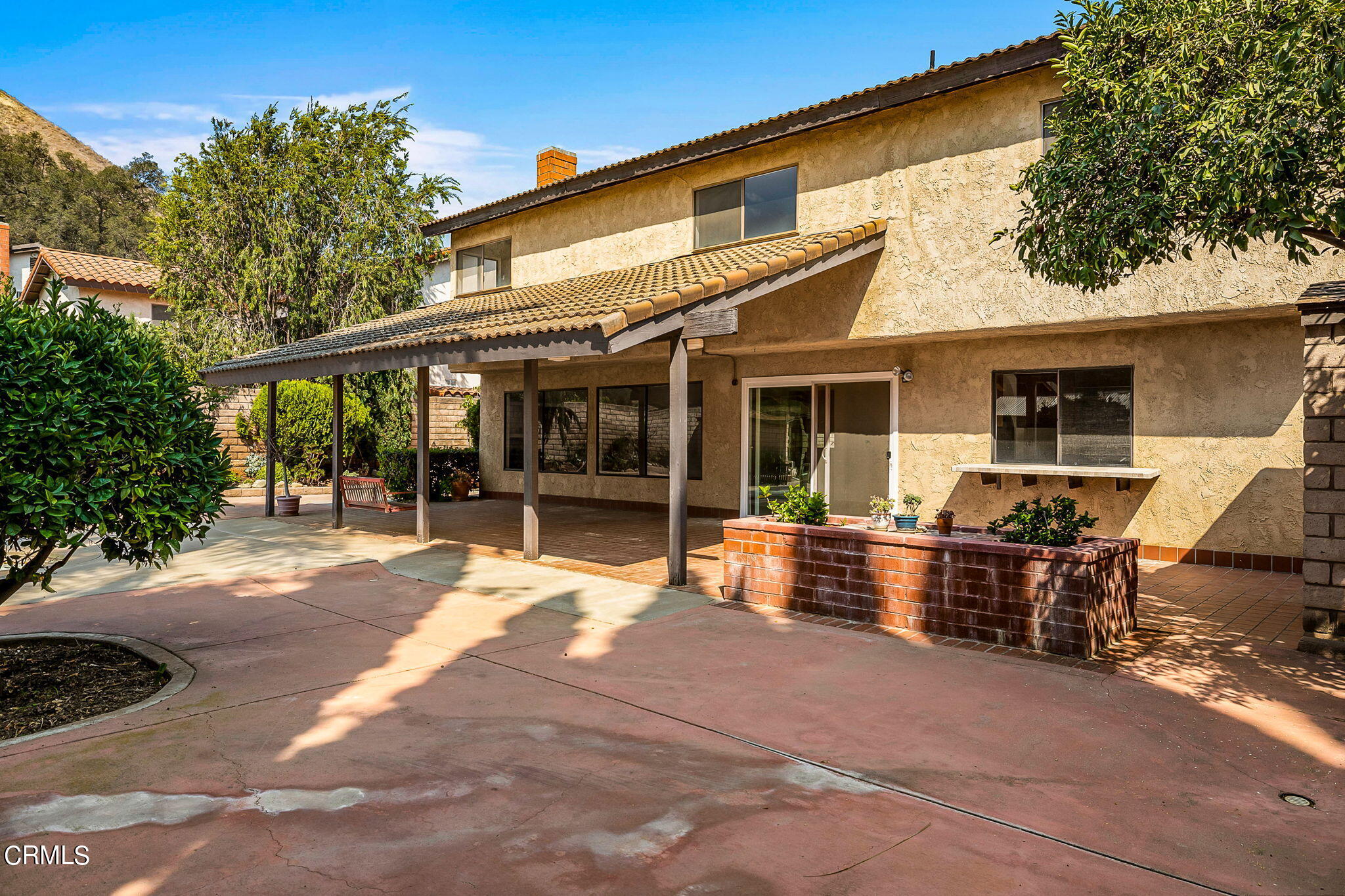 1006 Amber Drive Santa Paula, CA 93060 - Photo 33 of 37 a view of a house with backyard porch and sitting area