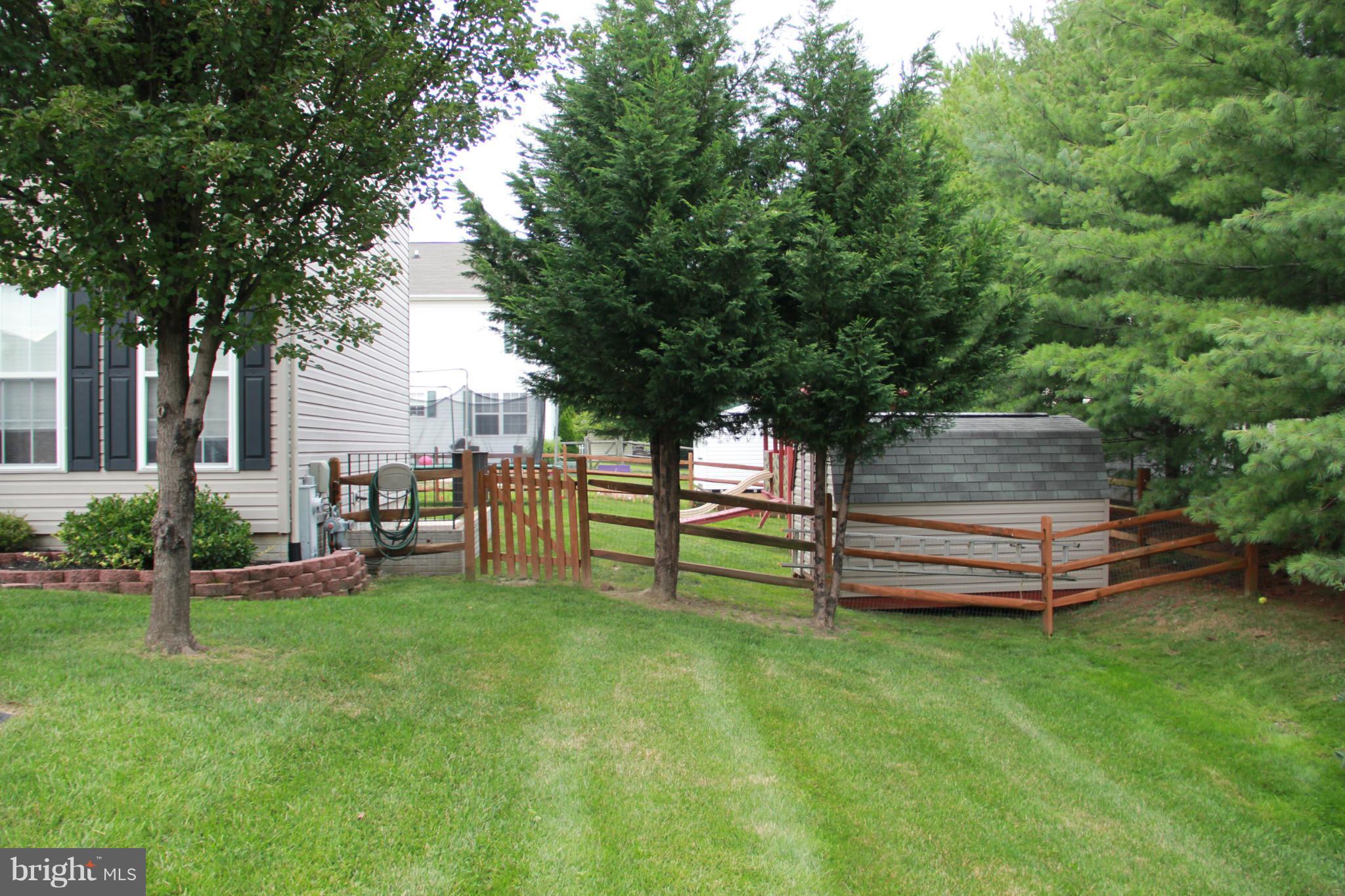 33 Dovefield Road Perry Hall, MD 21128 - Photo 22 of 30 Exterior (Rear)