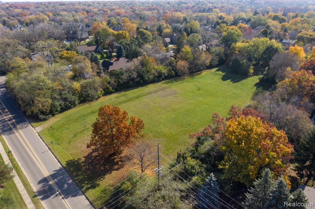 700 East Square Lake Road Bloomfield Hills, MI 48304 - Photo 11 of 11
