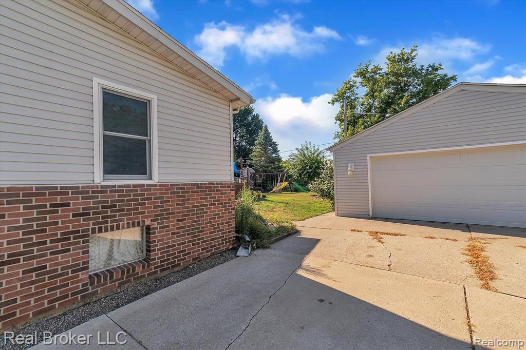 425 Ford Road Carleton, MI 48117 - Photo 37 of 37