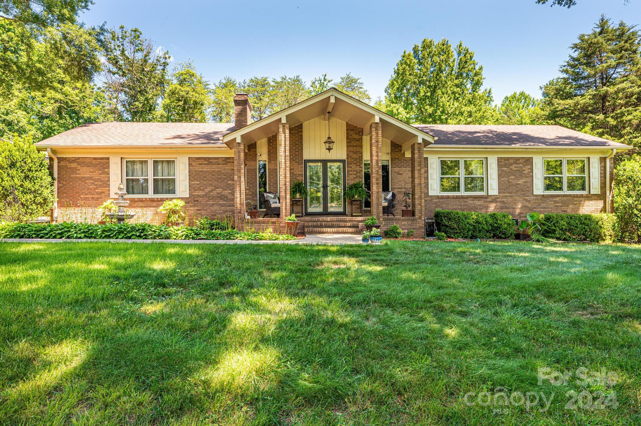 606 3rd St Place Southwest Conover, NC 28613 - Photo 3 of 41 Gallery Image 3