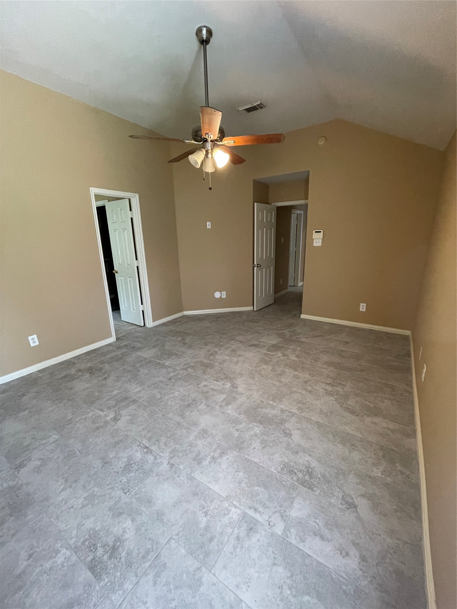 5235 Sherilynn Drive Spring, TX 77373 - Photo 7 of 11 a view of a livingroom with a ceiling fan