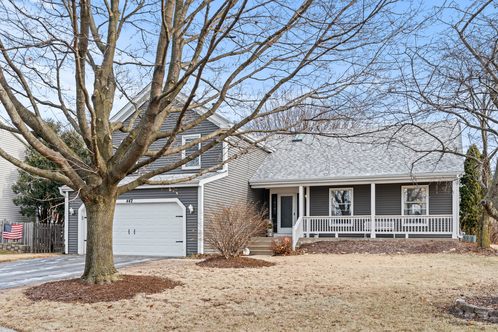 442 Hunters Way Fox River Grove, IL 60021 - Photo 2 of 36 Gallery Image 2
